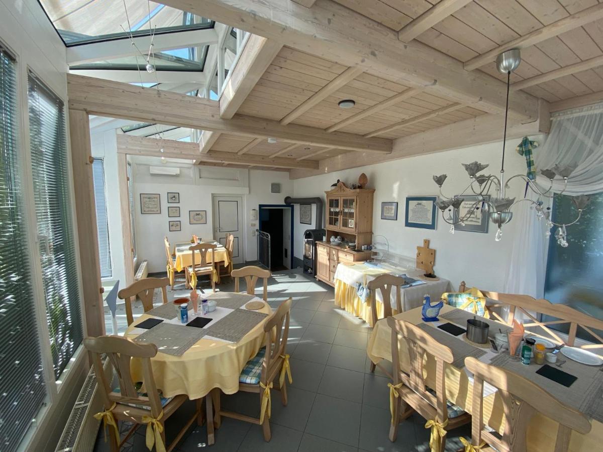 Pension-Ferienwohnung Liesbachtal Direkt Am Waldrand Bayerische Rhoen Schönau an der Brend Buitenkant foto