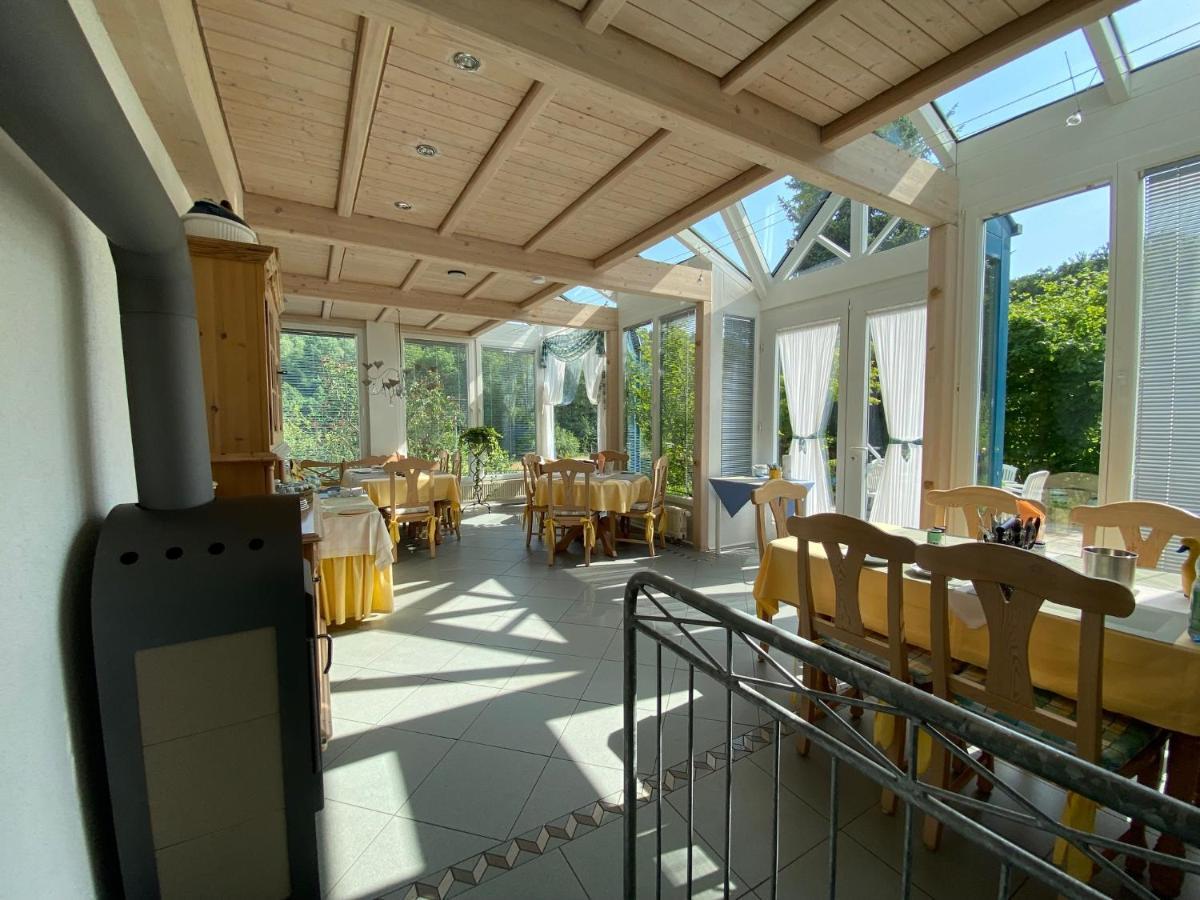 Pension-Ferienwohnung Liesbachtal Direkt Am Waldrand Bayerische Rhoen Schönau an der Brend Buitenkant foto