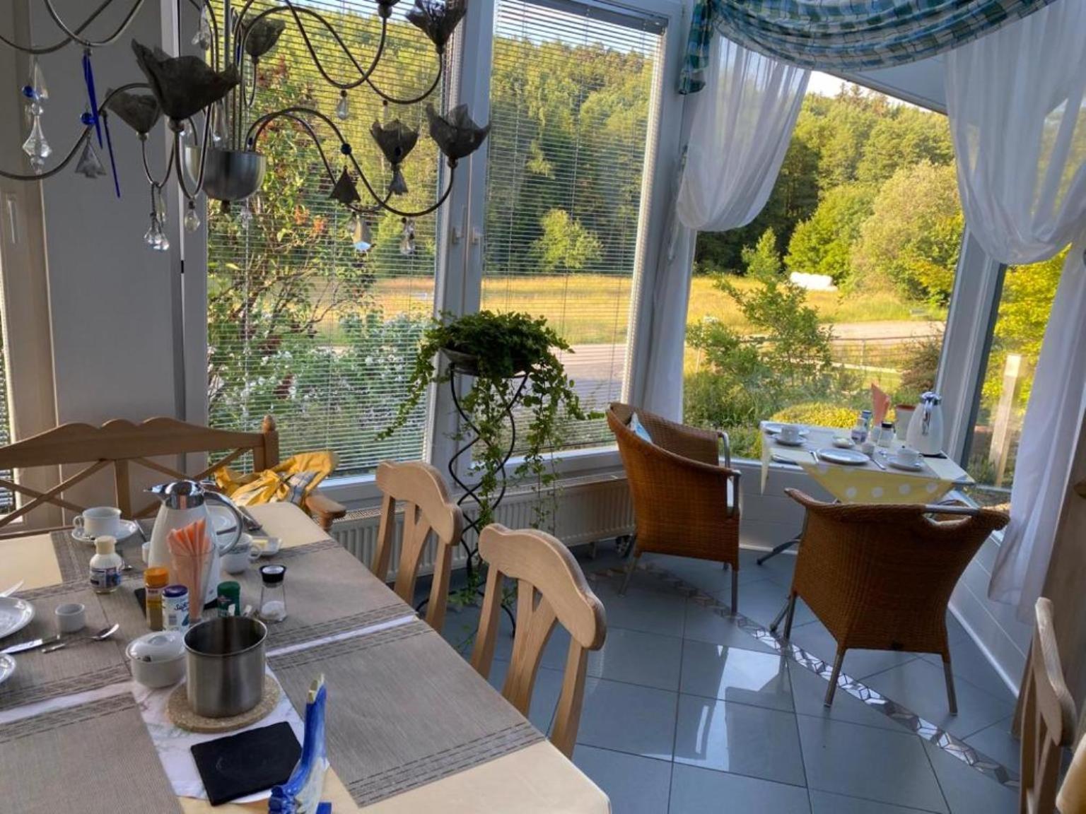 Pension-Ferienwohnung Liesbachtal Direkt Am Waldrand Bayerische Rhoen Schönau an der Brend Kamer foto